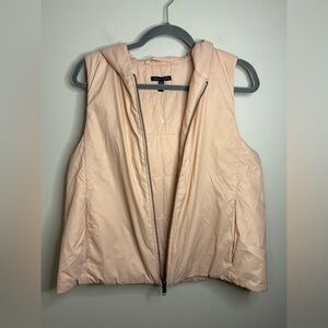 Women’s Eileen Fisher hooded puffer vest in a light pink color size S NWOT